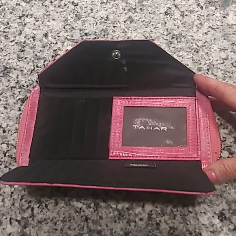 Wallet - Picture 2 of 5